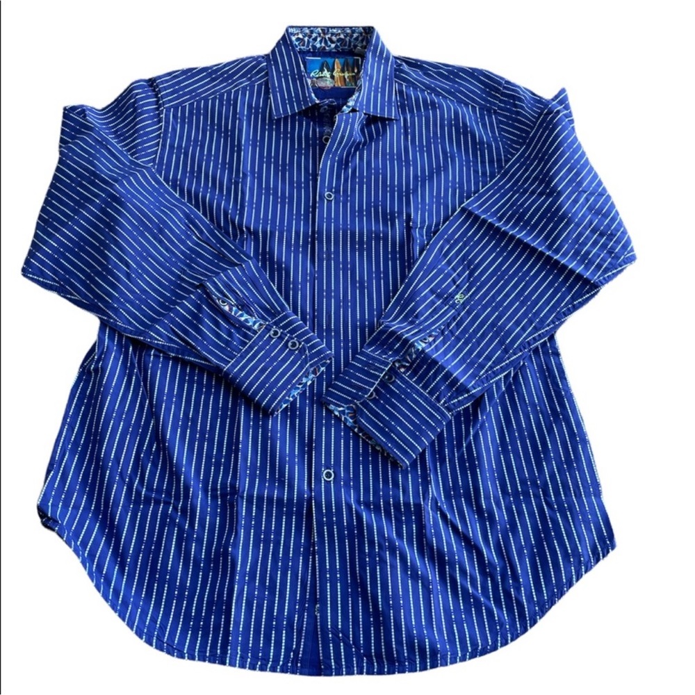Beautiful Robert Graham shirt size L in EUC